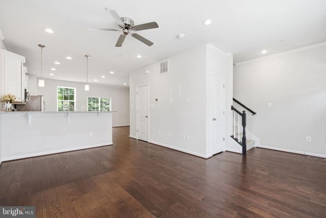 1335 HAWTHORN DR, Hanover, MD 21076