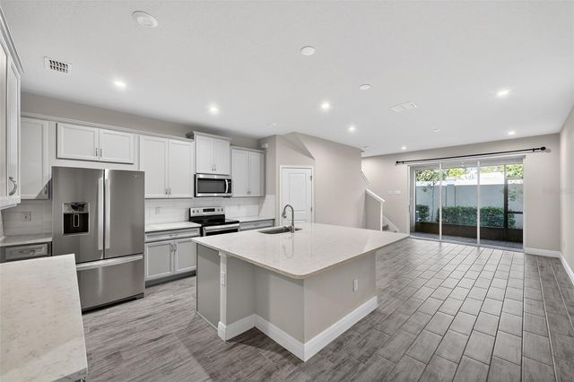 6050 GRAND SONATA AVENUE, Lutz, FL 33558