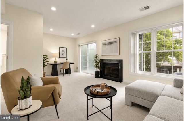 4655 KINSEY LN, Alexandria, VA 22311