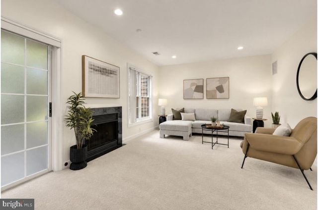 4655 KINSEY LN, Alexandria, VA 22311