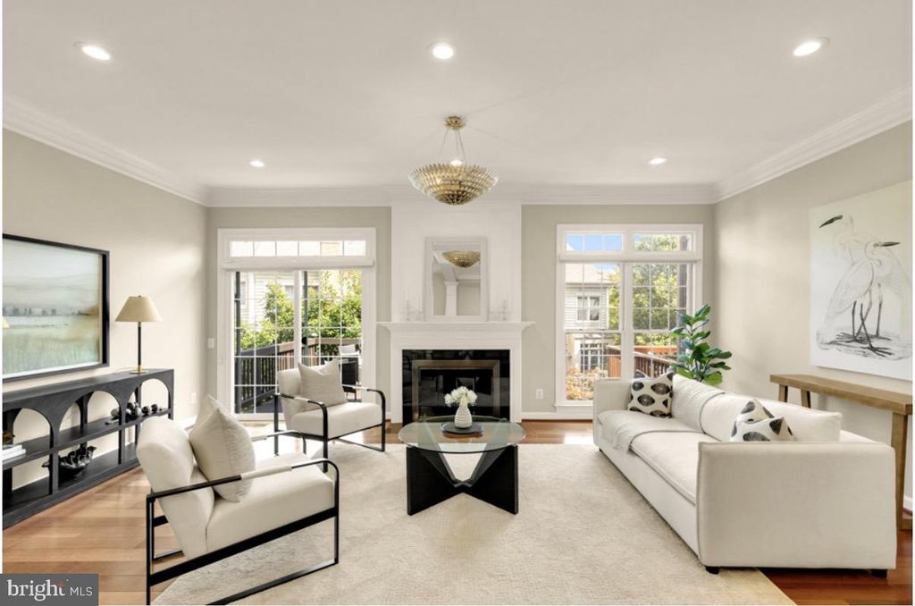 4655 KINSEY LN, Alexandria, VA 22311