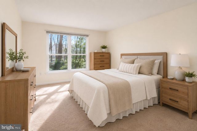 339 WOODLAKE DR, Marlton, NJ 08053