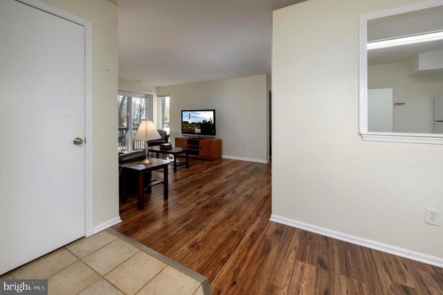 339 WOODLAKE DR, Marlton, NJ 08053