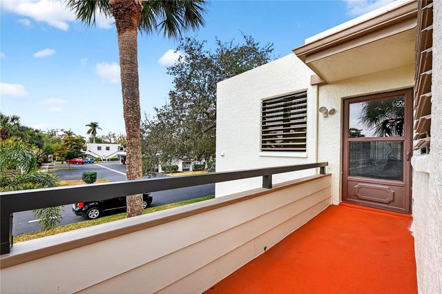 521 LAKESIDE DRIVE 521, Bradenton, FL 34210