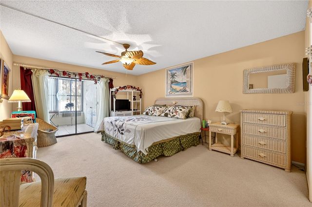 521 LAKESIDE DRIVE 521, Bradenton, FL 34210