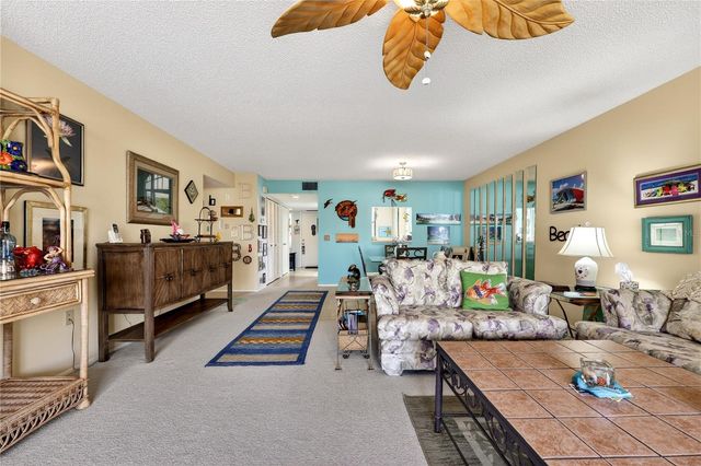 521 LAKESIDE DRIVE 521, Bradenton, FL 34210