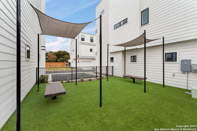 3214 N ELMENDORF ST, San Antonio, TX 78201