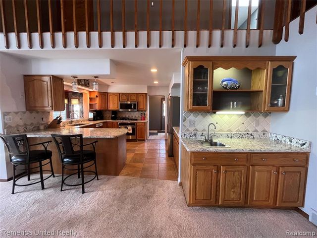 4533 Horseshoe Drive, Waterford, MI 48328