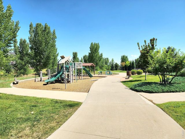 3975 Sand Beach Lake Ct, Loveland, CO 80538