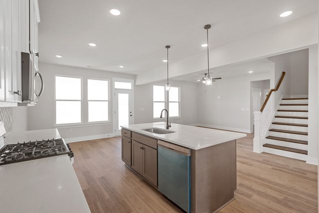 2416 Arrington Drive, White House, TN 37188