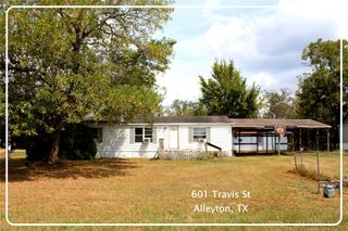 601 Travis Street, Alleyton, TX 78935