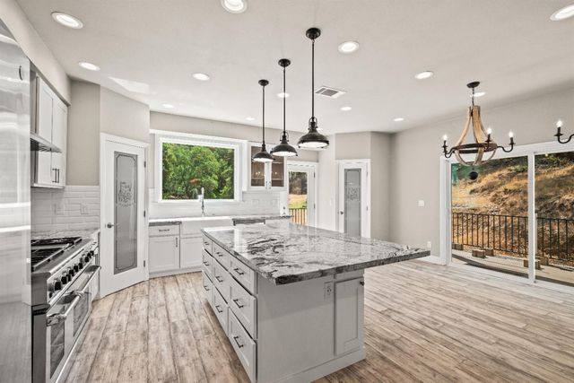 2625 Freshwater Ln, El Dorado, CA 95623