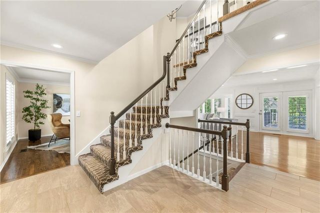 12112 Aberdeen Road, Leawood, KS 66209