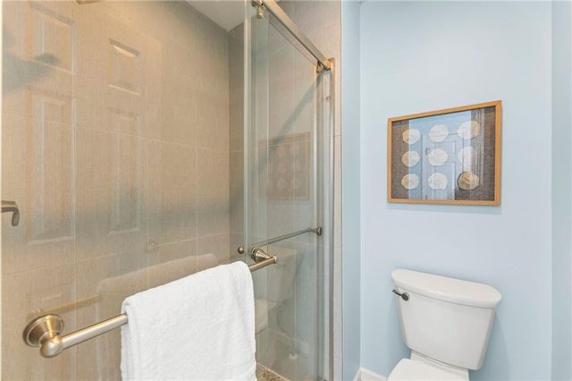 12112 Aberdeen Road, Leawood, KS 66209