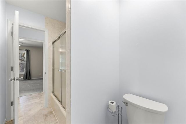 12112 Aberdeen Road, Leawood, KS 66209