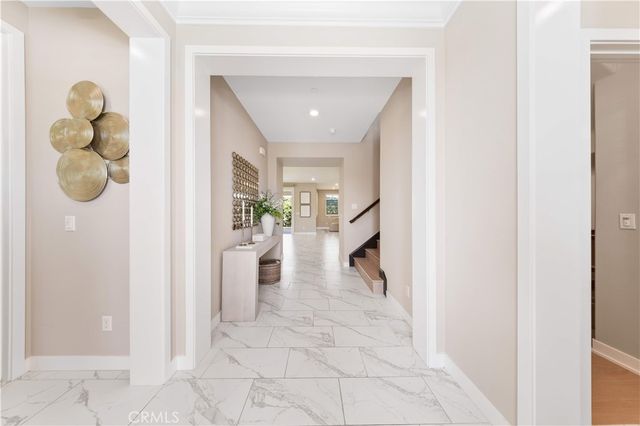 101 Tinker, Irvine, CA 92618