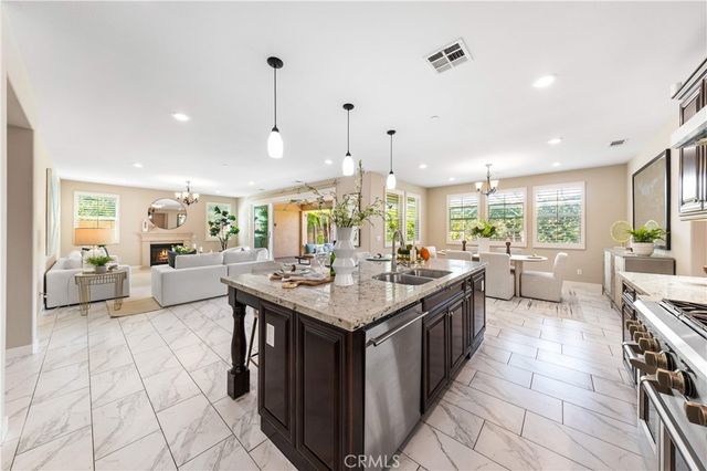 101 Tinker, Irvine, CA 92618