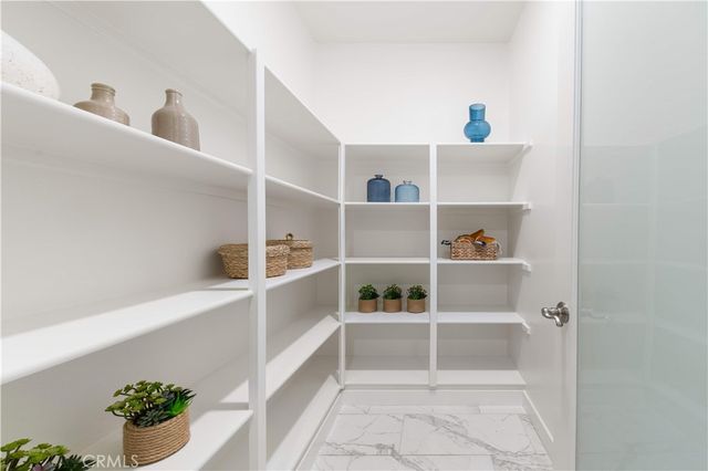 101 Tinker, Irvine, CA 92618