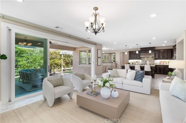 101 Tinker, Irvine, CA 92618