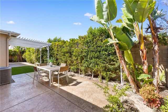 101 Tinker, Irvine, CA 92618