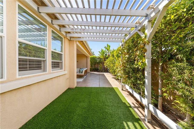 101 Tinker, Irvine, CA 92618