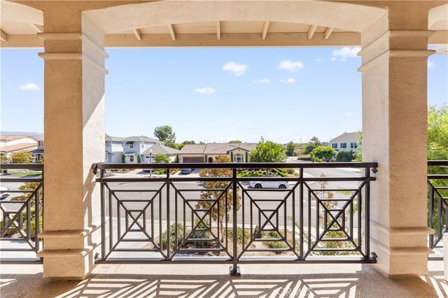 101 Tinker, Irvine, CA 92618