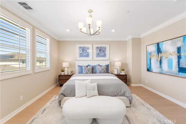 101 Tinker, Irvine, CA 92618