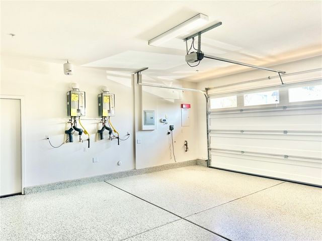 101 Tinker, Irvine, CA 92618