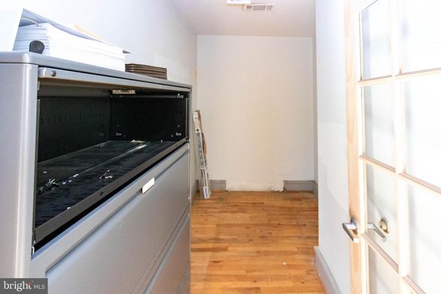 115 W SARATOGA ST, Baltimore, MD 21201