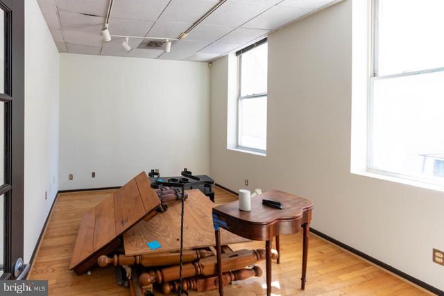 115 W SARATOGA ST, Baltimore, MD 21201