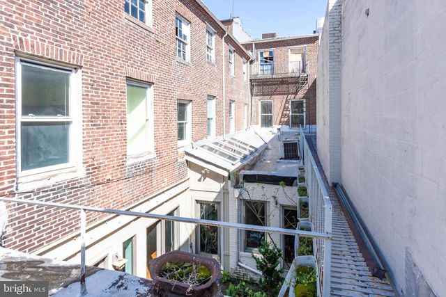 115 W SARATOGA ST, Baltimore, MD 21201