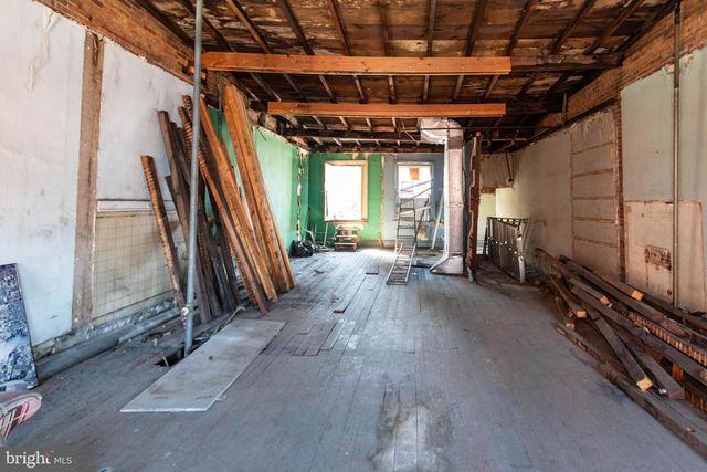 115 W SARATOGA ST, Baltimore, MD 21201
