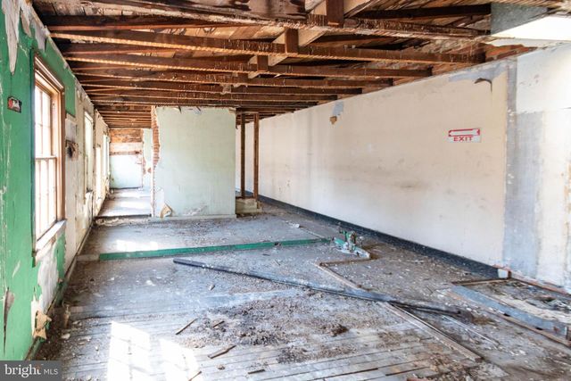 115 W SARATOGA ST, Baltimore, MD 21201
