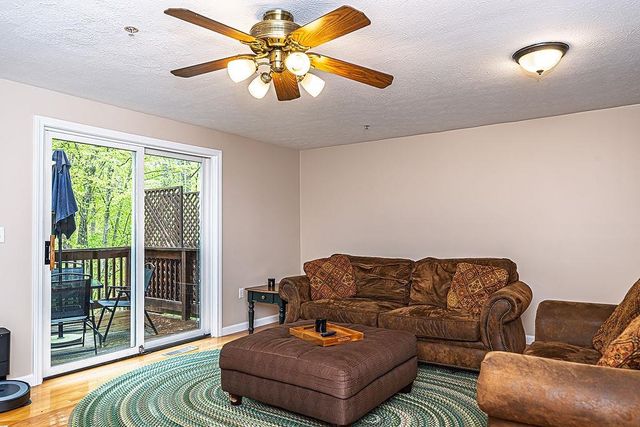 20 Rocky Ledge Road, Merrimack, NH 03054