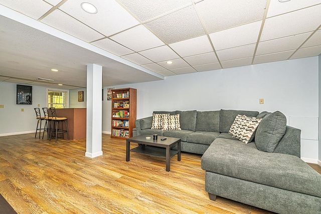 20 Rocky Ledge Road, Merrimack, NH 03054