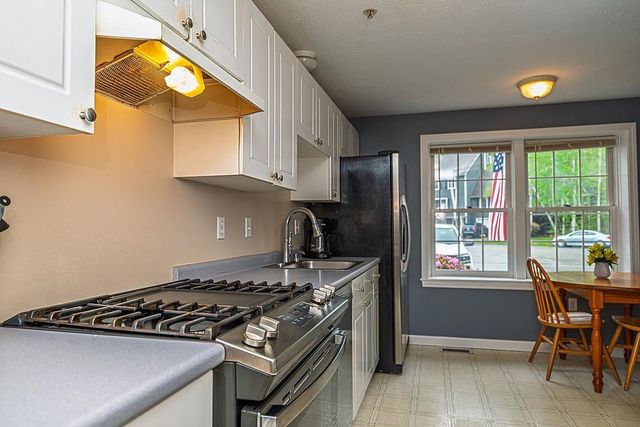 20 Rocky Ledge Road, Merrimack, NH 03054