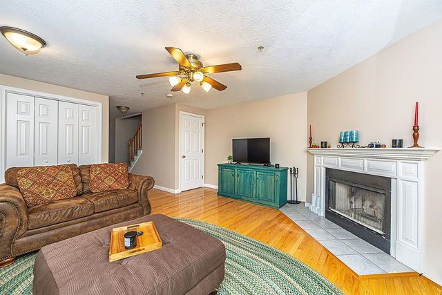 20 Rocky Ledge Road, Merrimack, NH 03054
