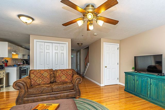 20 Rocky Ledge Road, Merrimack, NH 03054