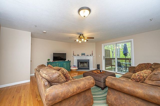 20 Rocky Ledge Road, Merrimack, NH 03054