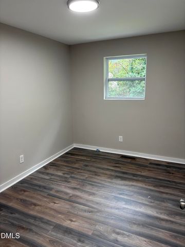 1405 N Hyde Park Avenue, Durham, NC 27701