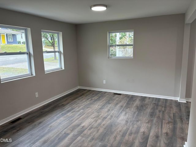 1405 N Hyde Park Avenue, Durham, NC 27701