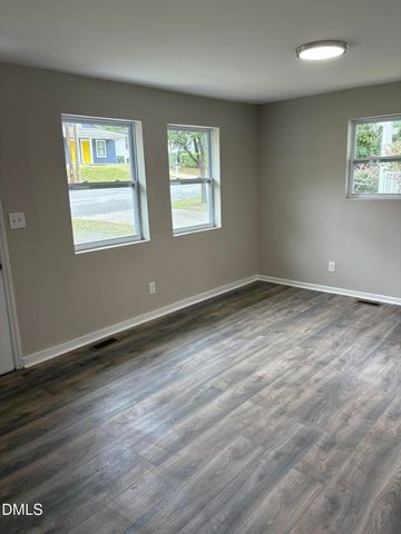 1405 N Hyde Park Avenue, Durham, NC 27701