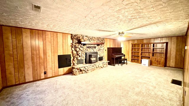 67041 E 166 Road, Wyandotte, OK 74370