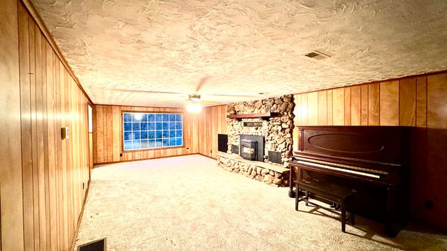 67041 E 166 Road, Wyandotte, OK 74370