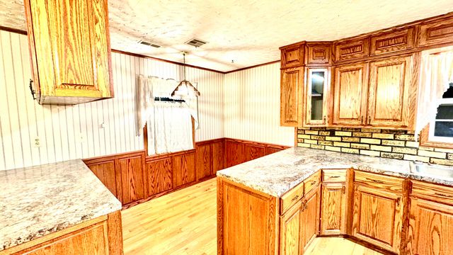 67041 E 166 Road, Wyandotte, OK 74370