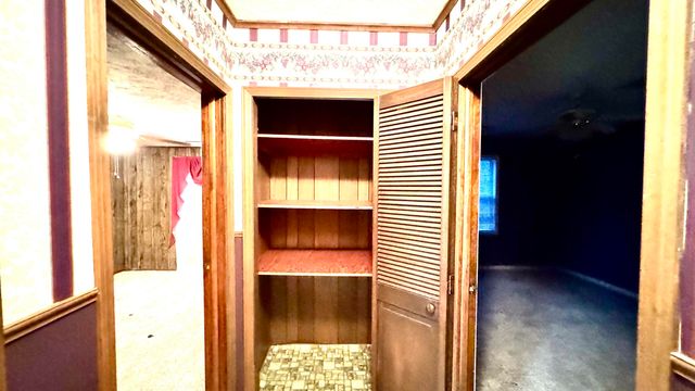 67041 E 166 Road, Wyandotte, OK 74370