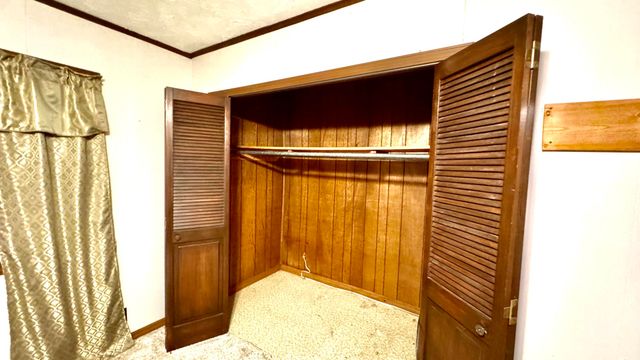 67041 E 166 Road, Wyandotte, OK 74370