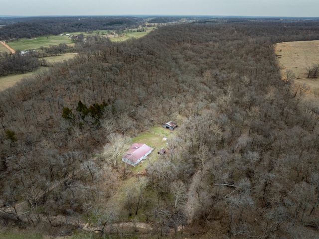 67041 E 166 Road, Wyandotte, OK 74370