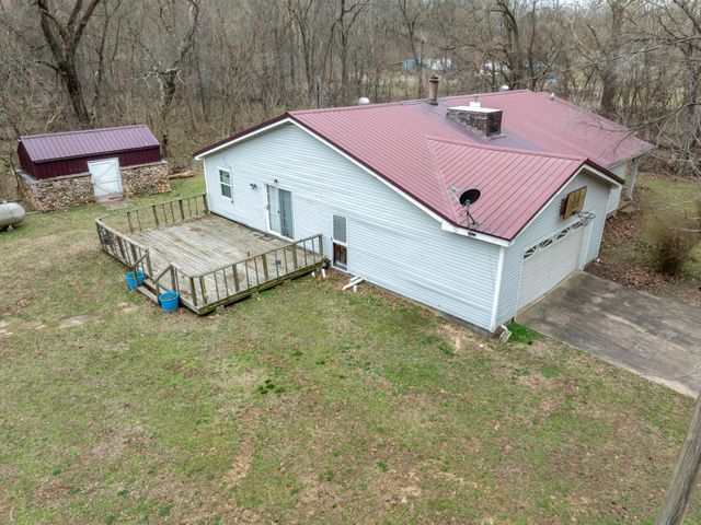 67041 E 166 Road, Wyandotte, OK 74370