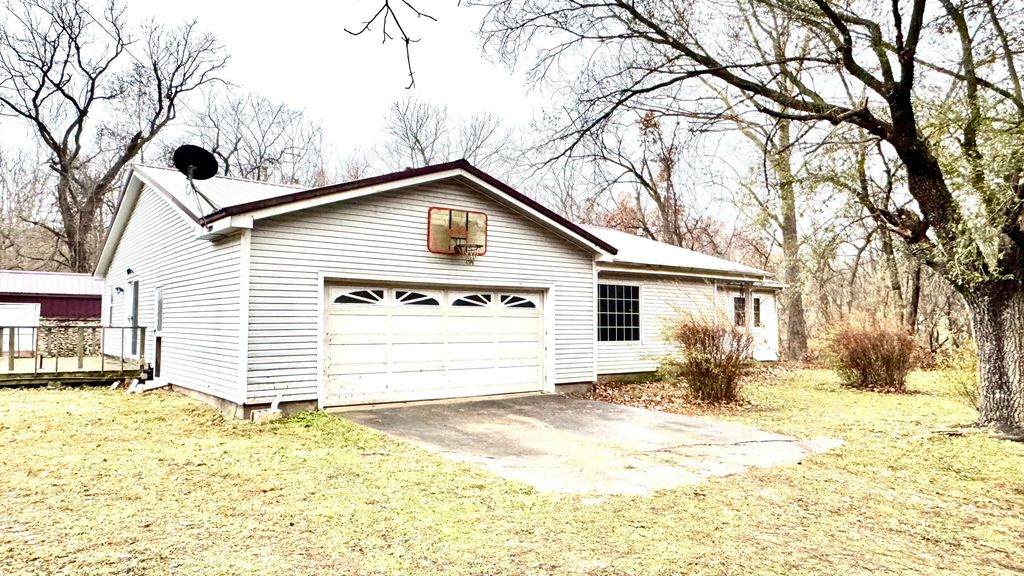 67041 E 166 Road, Wyandotte, OK 74370